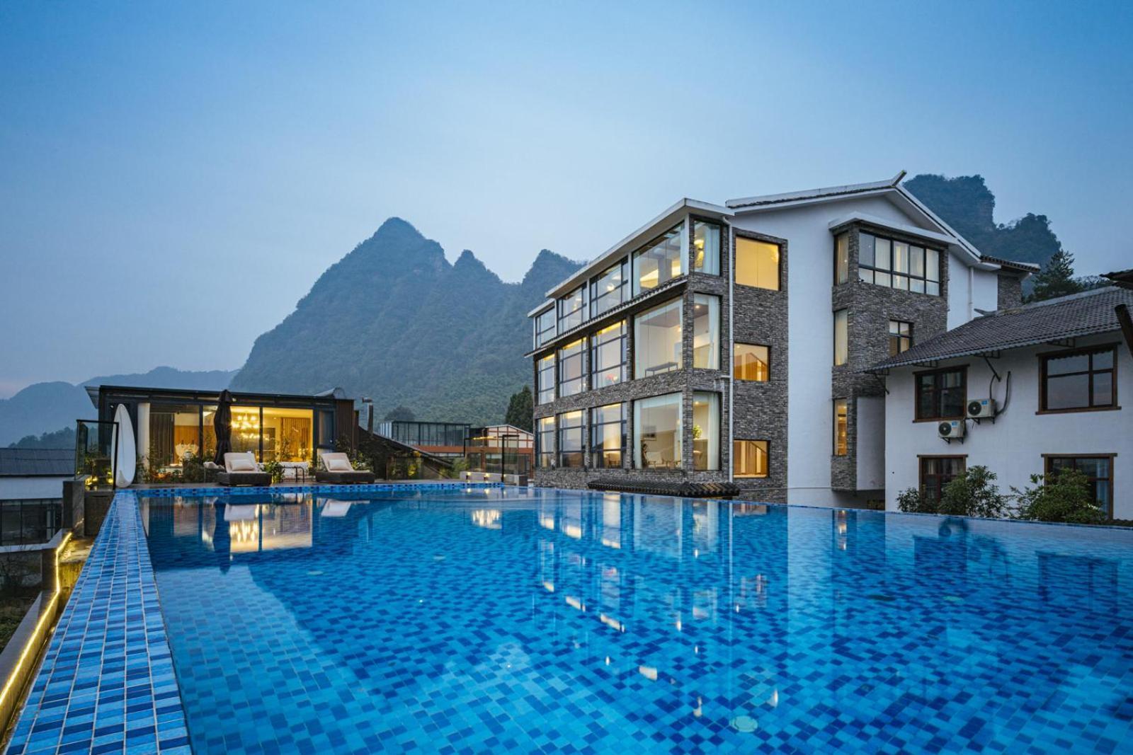 Hilltop House Resort 장가계 외부 사진
