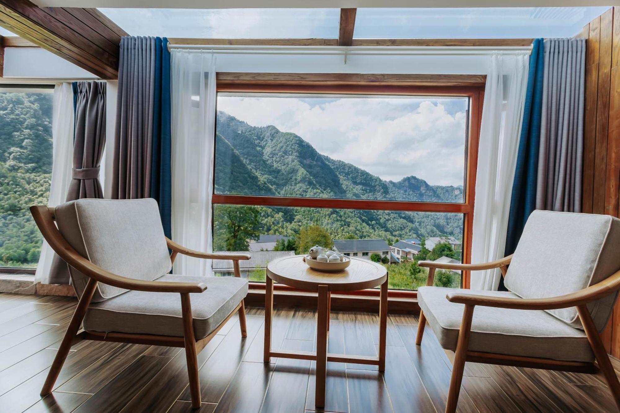 Hilltop House Resort 장가계 외부 사진