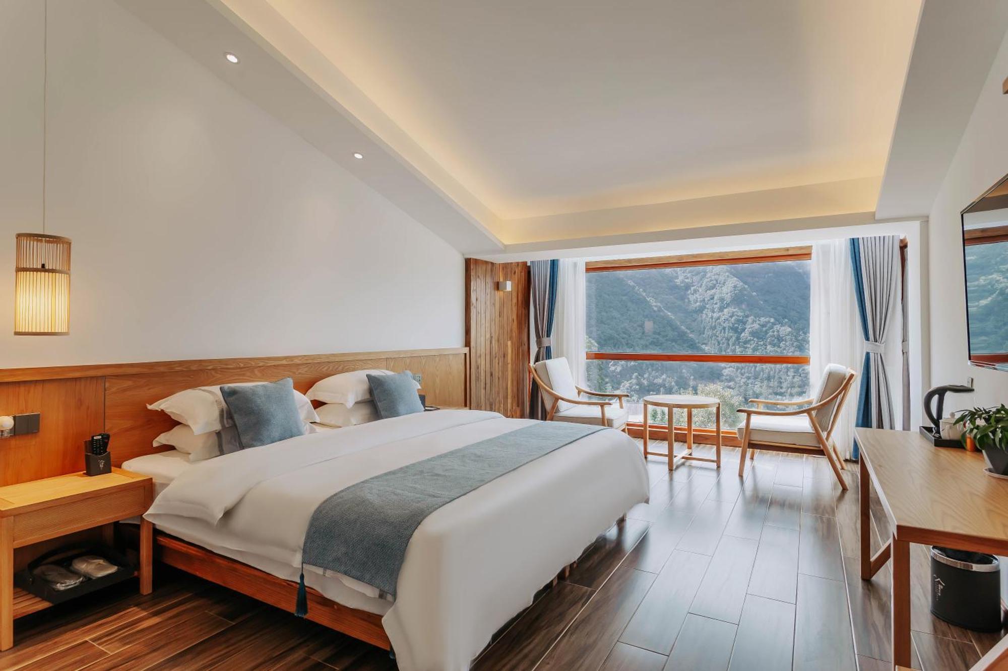Hilltop House Resort 장가계 외부 사진